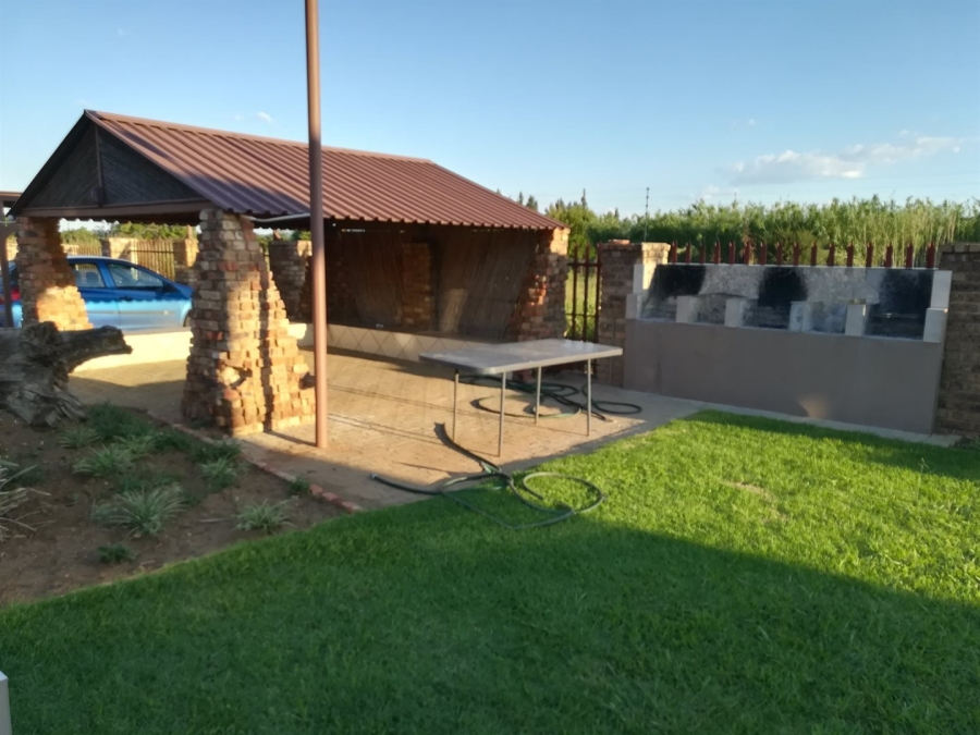 2 Bedroom Property for Sale in Baillie Park North West